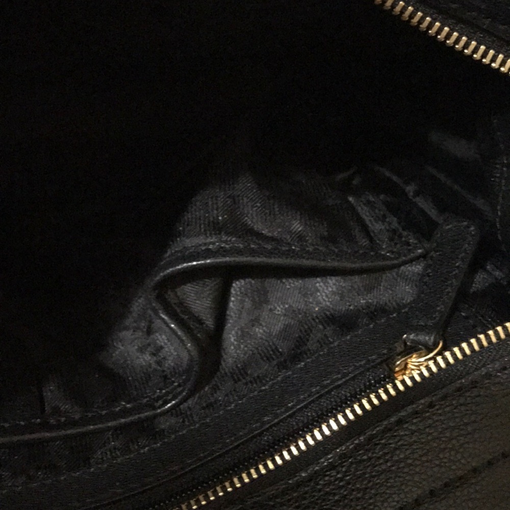 Michael Kors bag - Picture 5 of 7